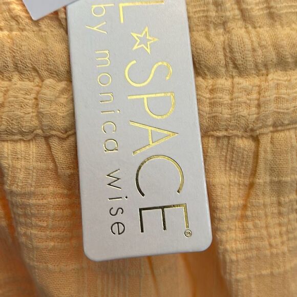 L Space Womens Large Pull On Elastic Waist Shorts Yellow Textured Tassels NWT - Picture 6 of 6